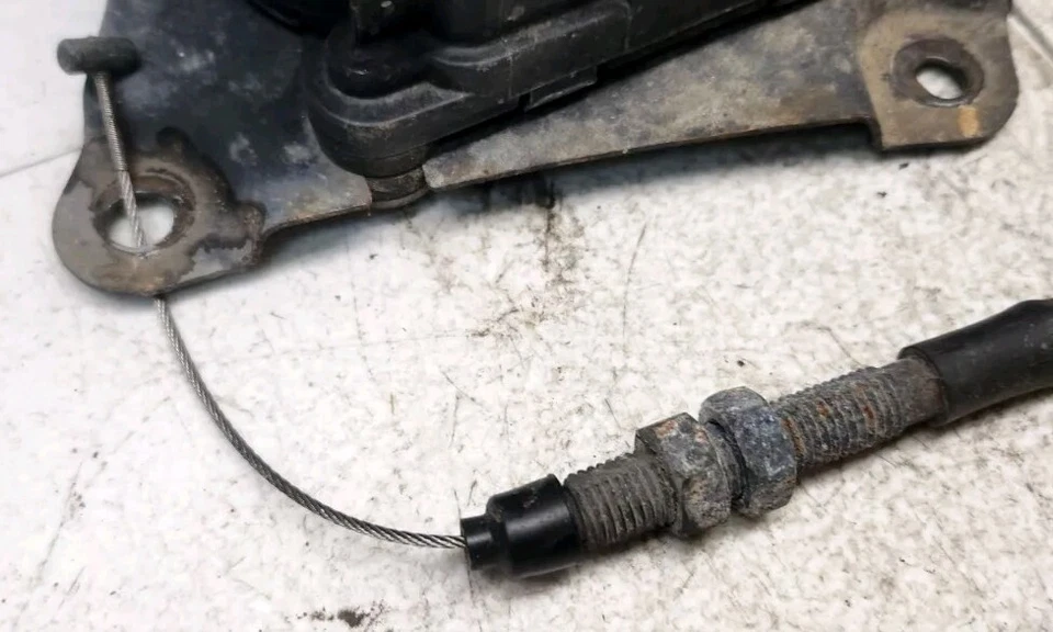 Toyota Tundra SR5 2000-2002 3,4 L V6 conjunto de actuador de control de crucero OEM Foto 3 de 4