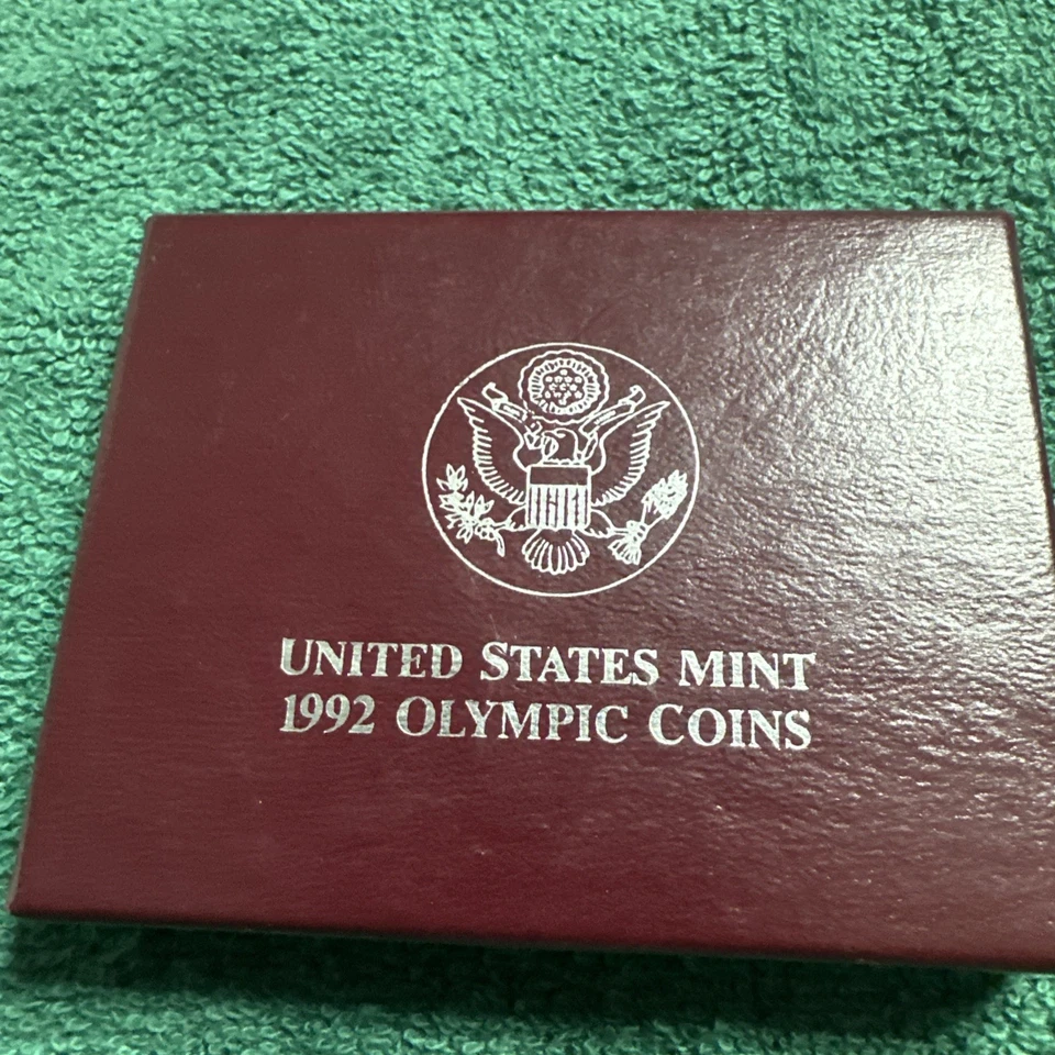 1992 P US Olympics Half Dollar BU Commemorative Half Dollar W/ Box&COA - Image 4 of 4