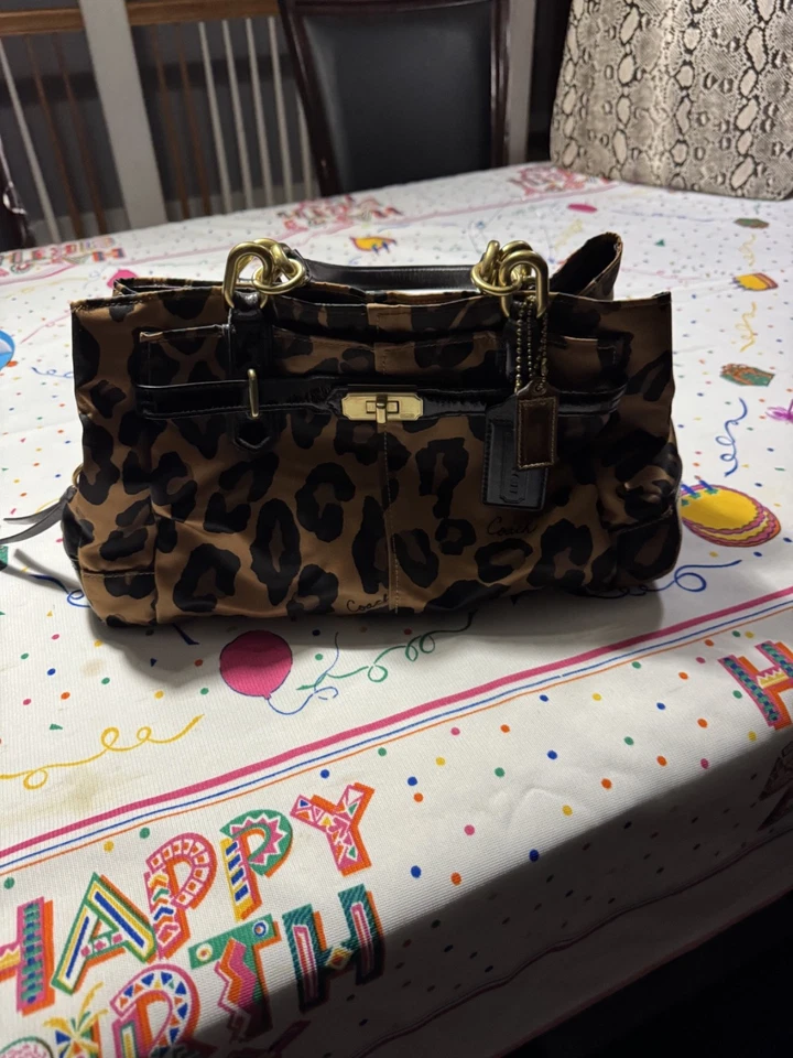 Bolsa tote vintage Cheetah Coach grande - Imagem 4 de 4
