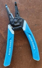 Klein Tools KleinCurve Wire Stripper - 11095 8-20 AWG Perfect Condition