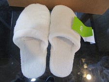 Pottery Barn sherpa slippers ivory size large product develop/photo sample