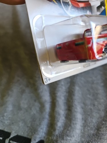 Camionetas Hot Wheels Nissan Titan 2013 rojas 164/250 Little Bend exclusivas de KMART.  - Imagen 7 de 10