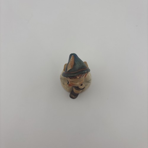 Figura Hummel Vintage Goebel “School Boy” hecha en Alemania, 5 pulgadas - Imagen 5 de 6