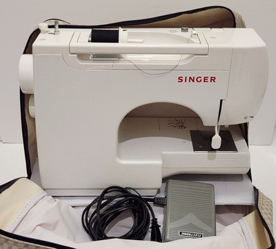 Singer 6412 Millennium Series Sewing Machine w/ Bag And Accessories Working