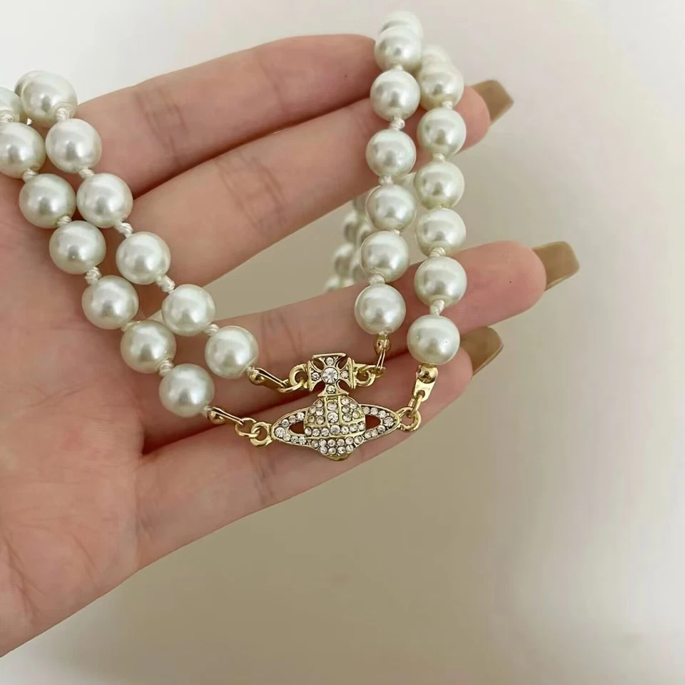 Collar Gargantilla Vivienne Westwood Dos Filas Perla Dorado Saturno Capas Usado Foto 2 de 4