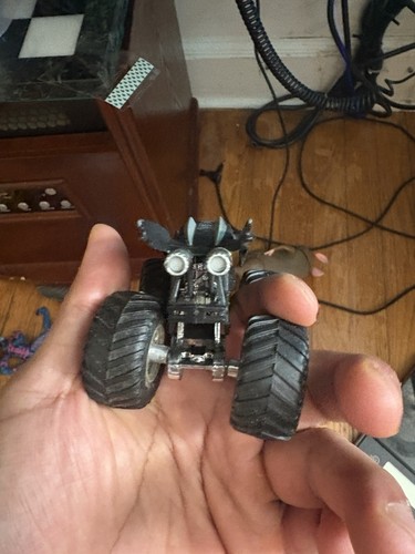 Hot Wheels Monster Jam BATMOBILE Batman Truck 2 Time Racing Champion 1:24 - Picture 4 of 5