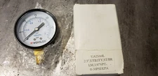 Weksler UA25A4L 0-30PSI Pressure Gauge, 2.5" Utility, ST/BR LM 1/4" NPT. new 