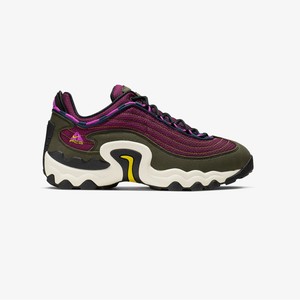 new nike acg