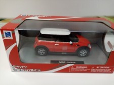 mini cooper  1:24 die cast  ROSSO TETTO BIANCO