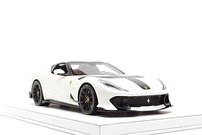 BBR Deluxe 1:18 Ferrari 812 Competizione Aperta in Bianco Fuji