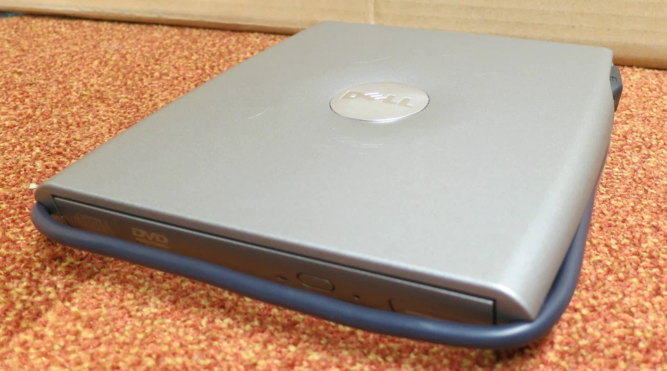 Dell D Series External D/Bay PD01s (UC793) with DVD Drive CRX835E-DM (DC642) - Image 2 of 4