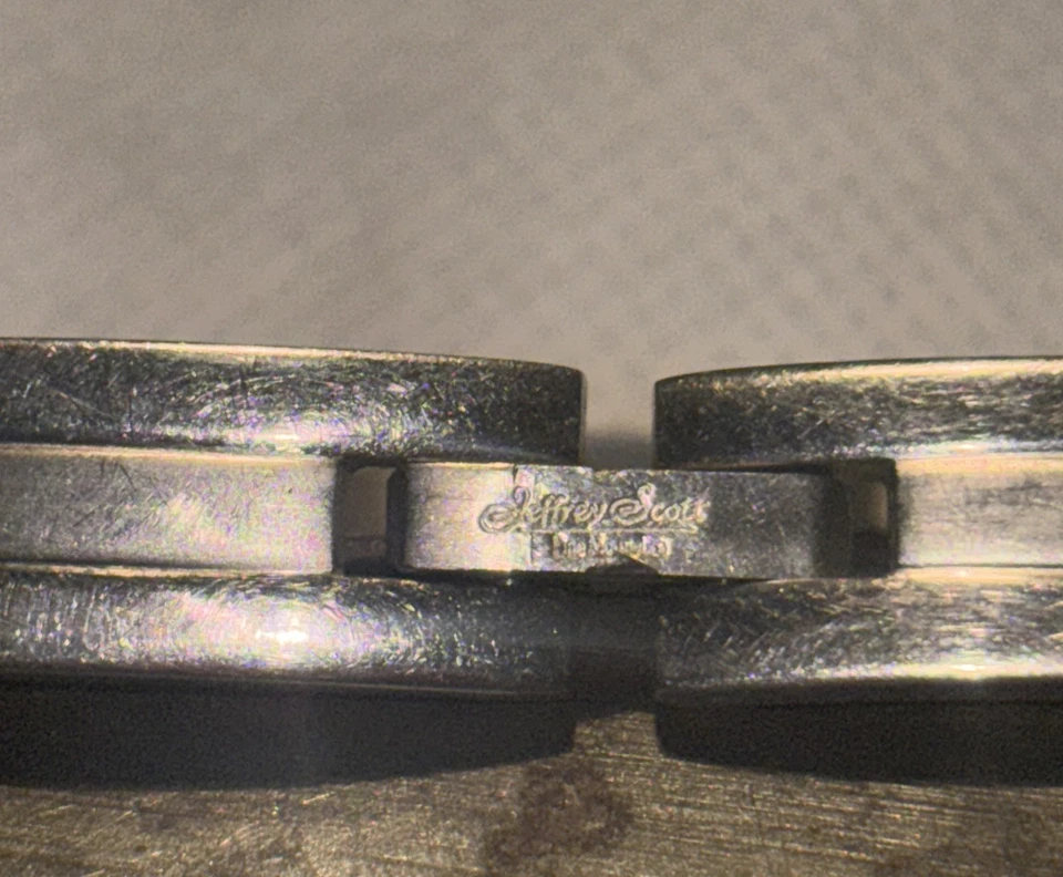 Pulsera Jeffrey Scott Acero Inoxidable Magnética Plata Foto 2 de 4