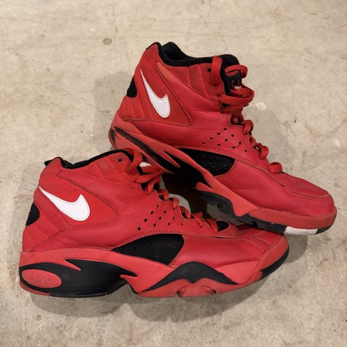 Nike Air Maestro 2 II QS Trifecta Red Black Think 16 Size 9.5 AJ9281-600