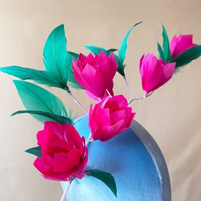 Eleganter Gänsefeder Reittier Blume Millinery Hut Fascinator Rennen Party Dekor