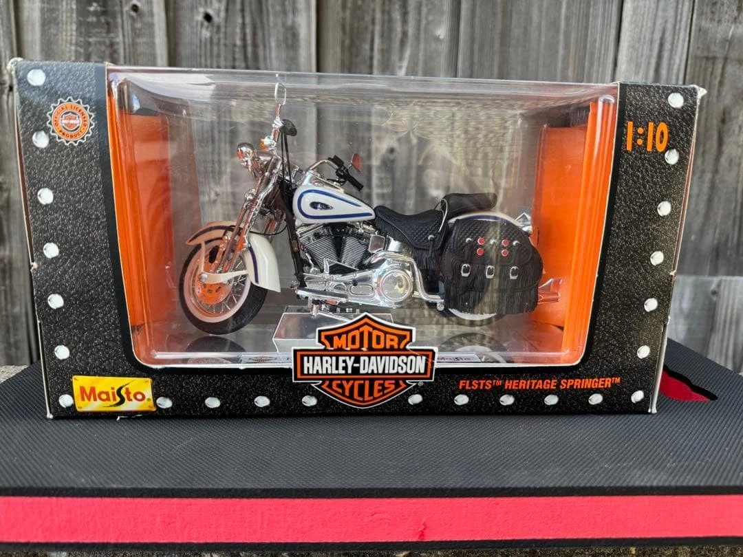 Maisto Harley-Davidson 1:10 Scale Diecast Motorcycles & ATVs for