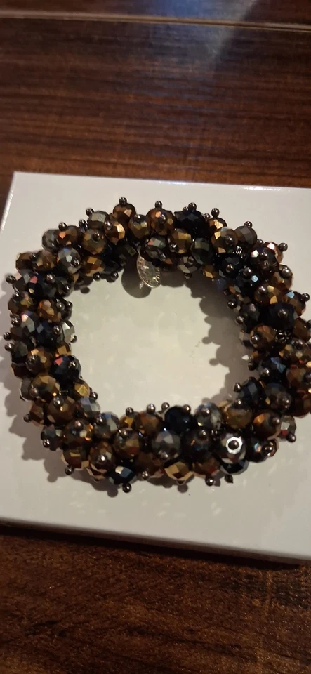 ELEGANTE BRAZALETE ELÁSTICO BOHEMIO CON RACIMO DE CUENTAS DE CRISTAL NEGRO AUDAZ Foto 2 de 3