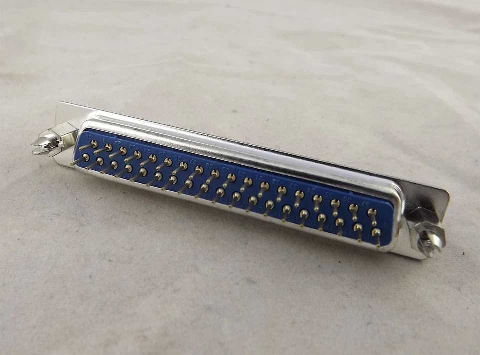 10x D-SUB DB37 37Pin Male DIP PCB Solder Connector Adapter DP37 2 Row Lock Screw - Image 3 of 4