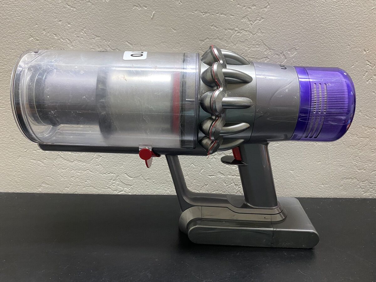 DYSON V11 ANIMAL Vacuum With Click In Battery SV15 - USED DYSON V11 ANIMAL Vacuum With Click In Battery SV15 - USED