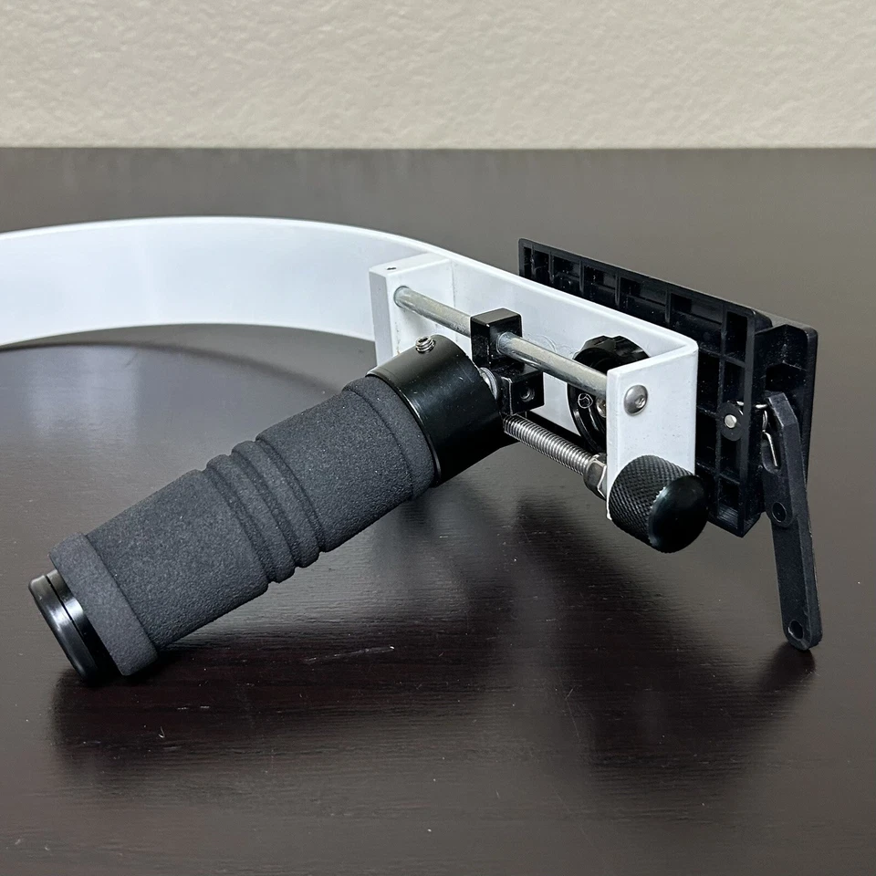 FLYCAM Flyboy-lll DSLR Stabilizer (FLCM-FB3-B) White/ Red W Case - Image 4 of 4