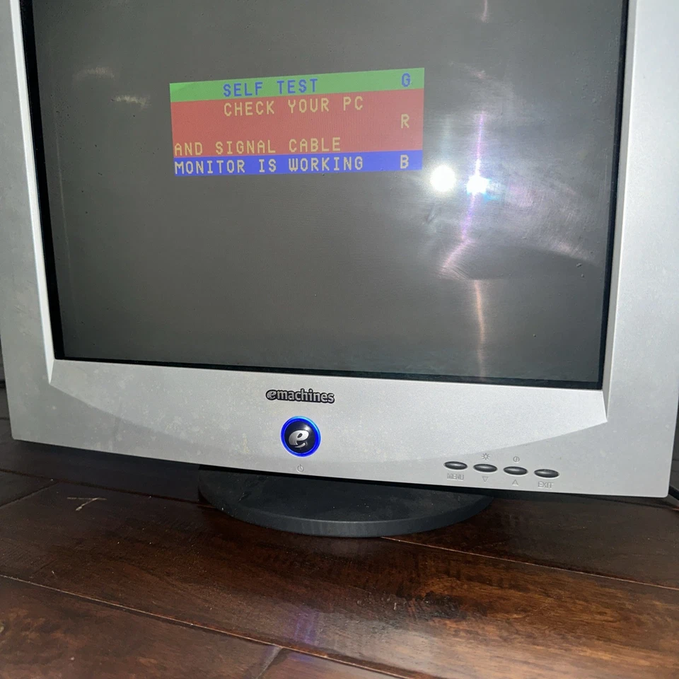 eMachines 786N 17-inch CRT Monitor eView 17f3 Computer Retro Gaming Anti-Glare - Image 2 of 4