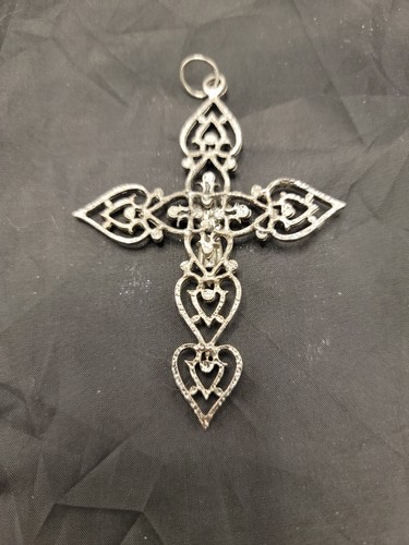 Vintage Silber Grauton offene Medaille Arbeit Kreuz Anhänger mit Engel in der Mitte 3 1/2 - Bild 4 von 8