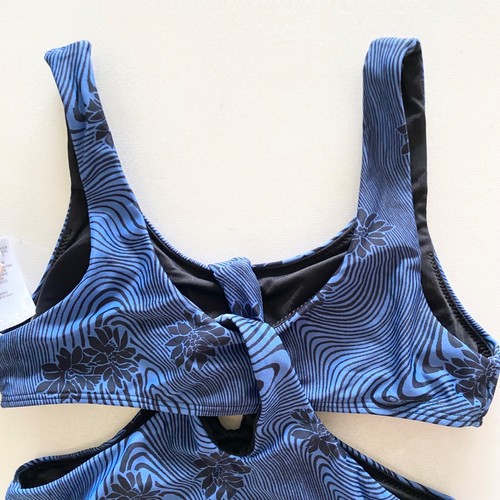 NEW O’Neill Girls “Winter Waves Loop” one piece swimsuit -Size 10 - Picture 5 of 12
