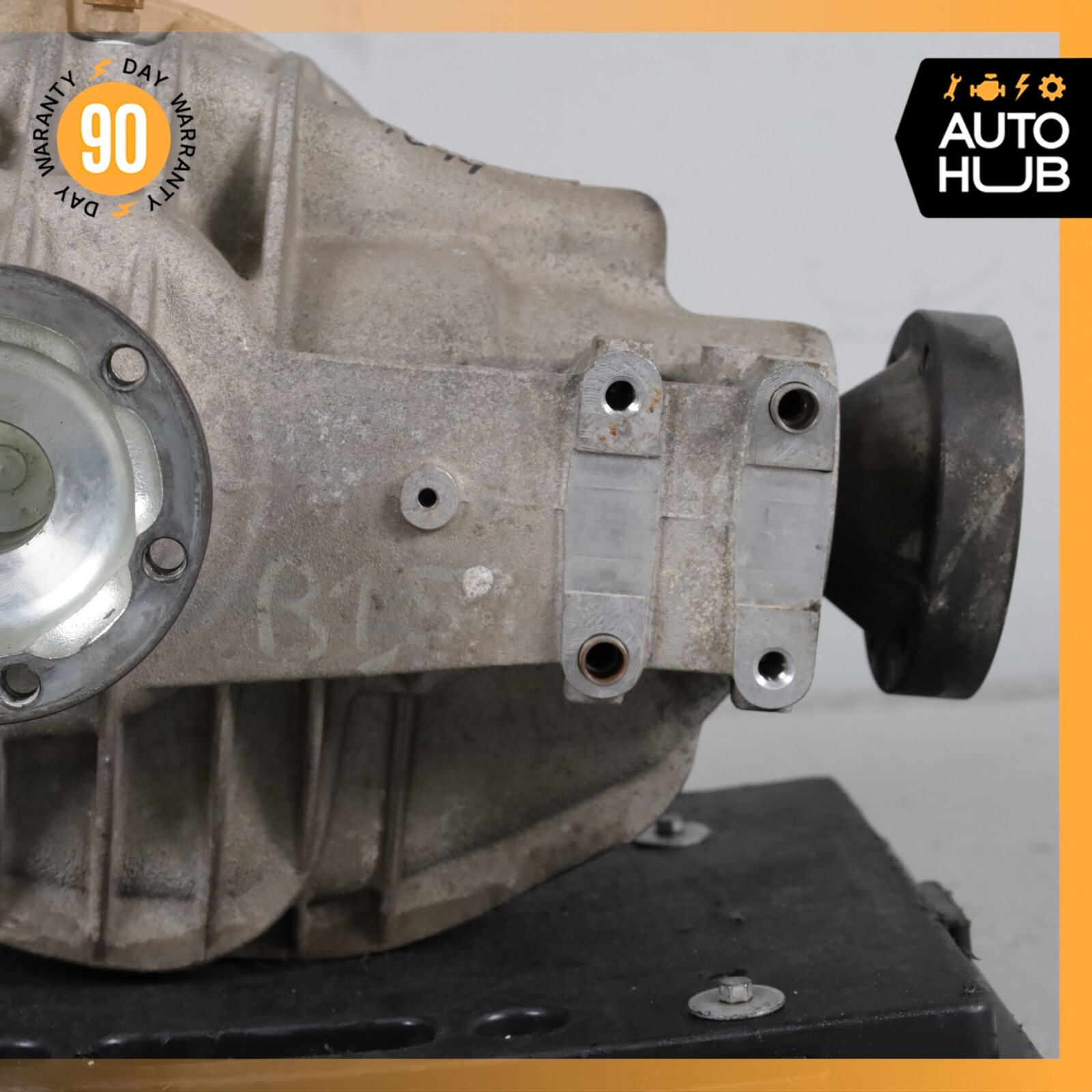 Maserati Quattroporte M139 Rear Differential Diff Axle Carrier OEM