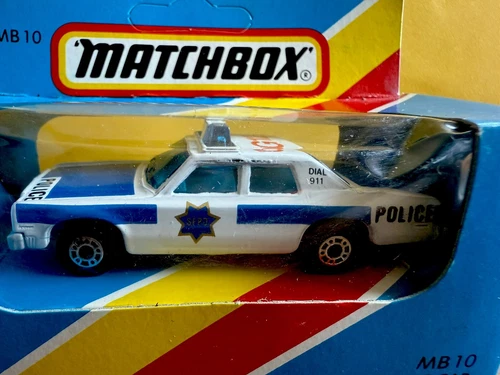 Vintage MATCHBOX-BLUE BOX-1981-MB#10-US POLICE CAR-WHITE/BLUE SEALED