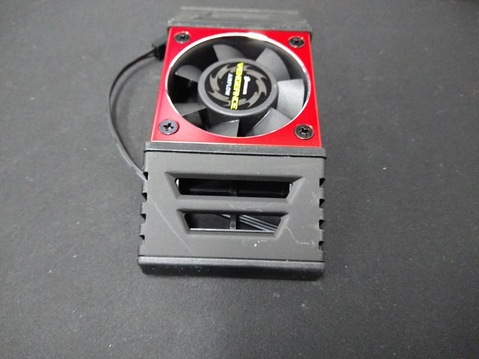 Corsair Vengeance Airflow RAM Cooler Fan Black, Red - Used - Image 4 of 4