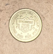 Vintage SHOWBIZ PIZZA PLACE Come For Pizza Stay For Fun Arcade Game Token Coin