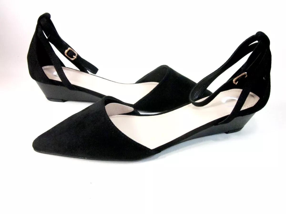 Journee collection arkie wedge cheap pump