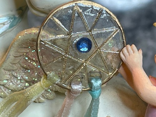 Vintage Follow Your Dreams Unicorn Rainbow Dreams Magical Dream Catcher Figurine - Picture 9 of 9