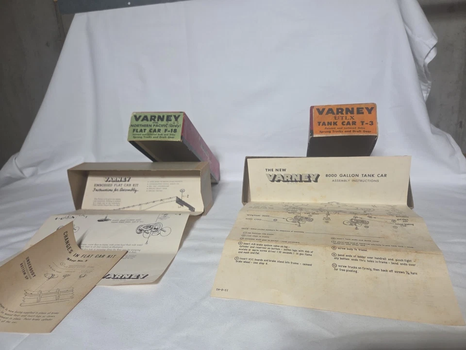 LOTE de 2 cajas Varney de carga de tren HO (vacías) Foto 2 de 4