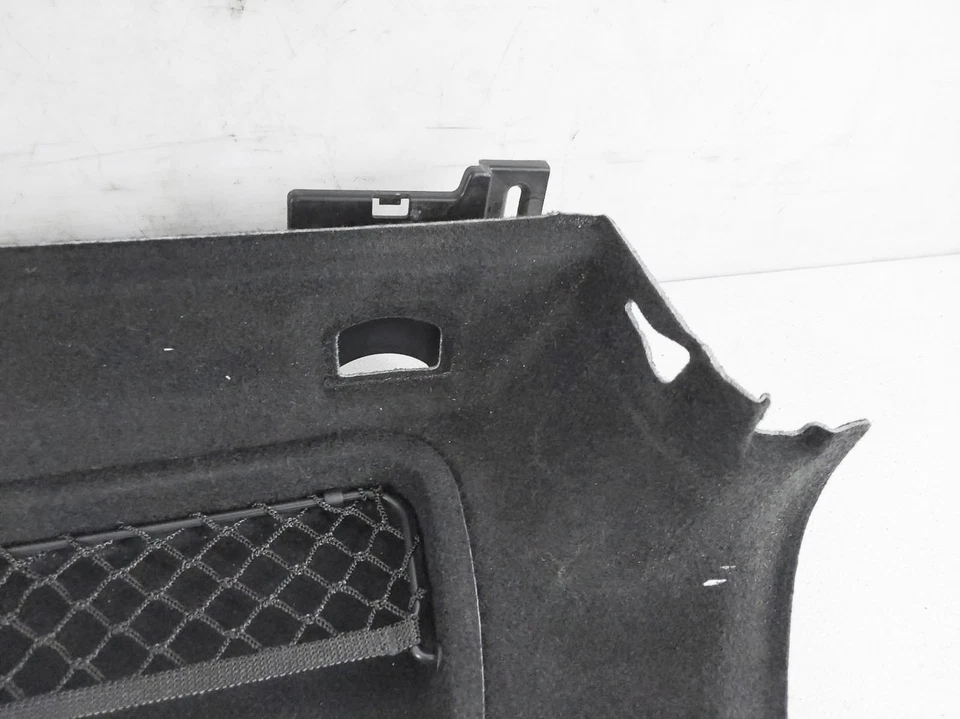 Накладка отделка багажника со стороны водителя задняя для Audi A4 2018–2020 годов *небольшой разрыв* - Изображение 2 из 4