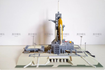 1/700 Scale Kennedy Space Center Launch Complex LC-39A Space Scene Grounds Kit