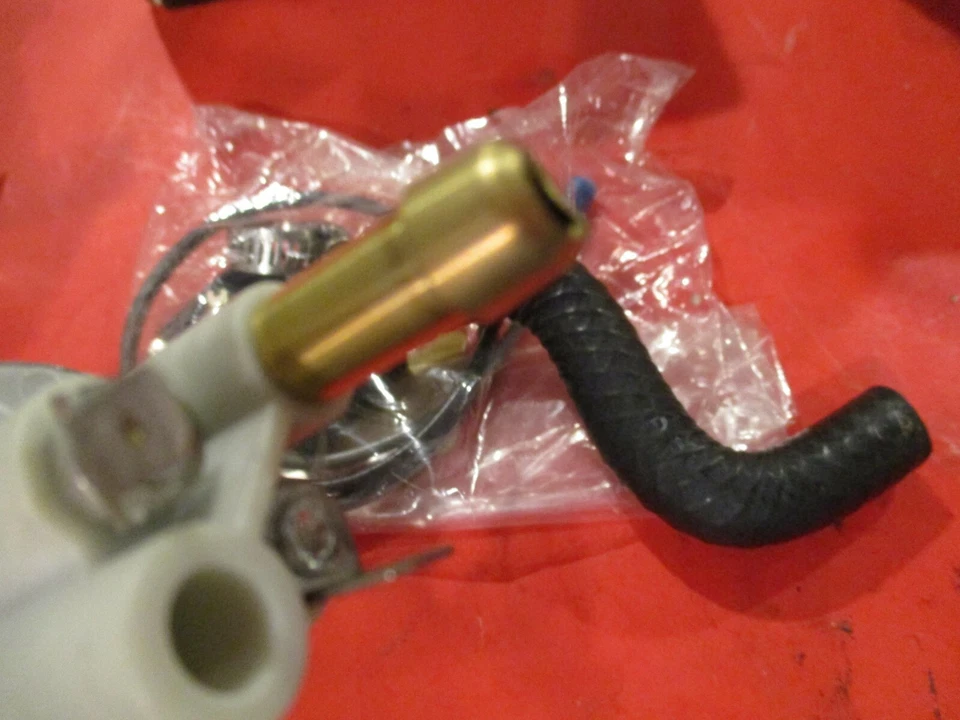 MAZDA MX6--626 1995---BOMBA DE COMBUSTIBLE NUEVA DELPHI FE0118 Foto 2 de 2