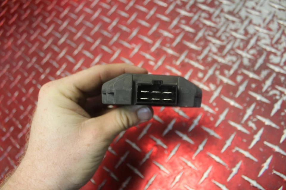 2008 - 2012 KAWASAKI NINJA 250R OEM RECTIFIER VOLTAGE REGULATOR DND - Image 3 of 4