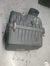 Air Cleaner 2.7L Fits 01-06 SANTA FE 103060