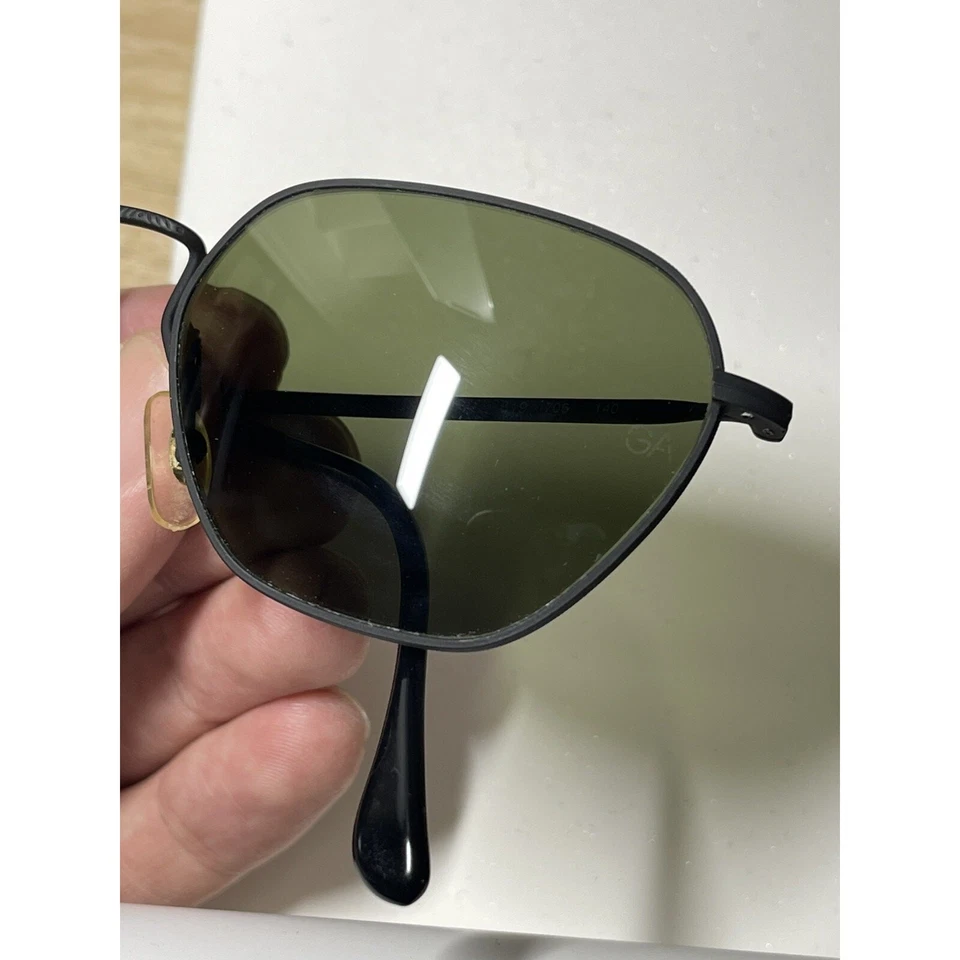 Auténtico De Colección Giorgio Armani 619 706 Grande 140 con Lentes 100% Verde UV Años 90 Usado en Excelente Condición Foto 4 de 4