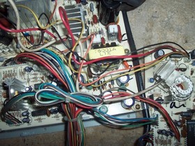 BALLY GAME MAKER MONITOR PCB WORKS PERFECT LOOK! TATUNG  MODEL VS 14428