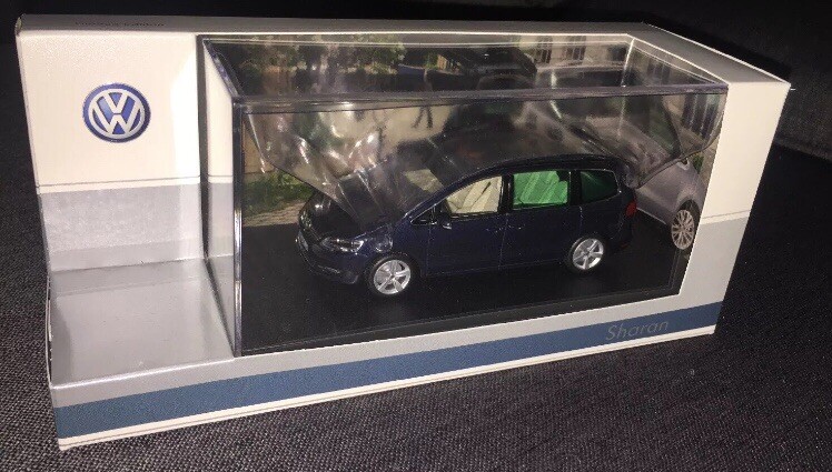 RARE VW SHARAN 7N II FACELIFT 2011 NIGHT BLUE 1:43