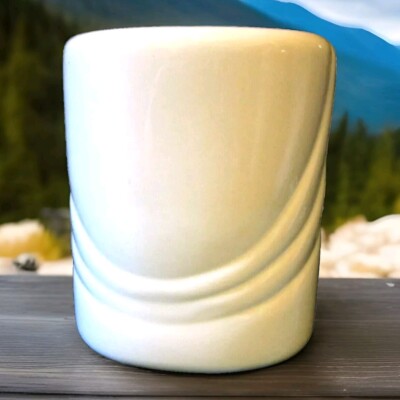 UNITED VASE ART DECO FINE CERAMIC POTTERY USA CREAM VINTAGE MCM 7''