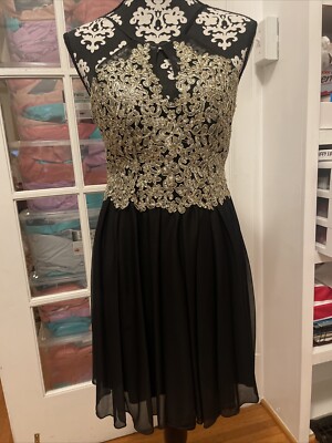Stunning Sequin Hearts Women's Black And Gold Embroidered Dress Size 7 Prom