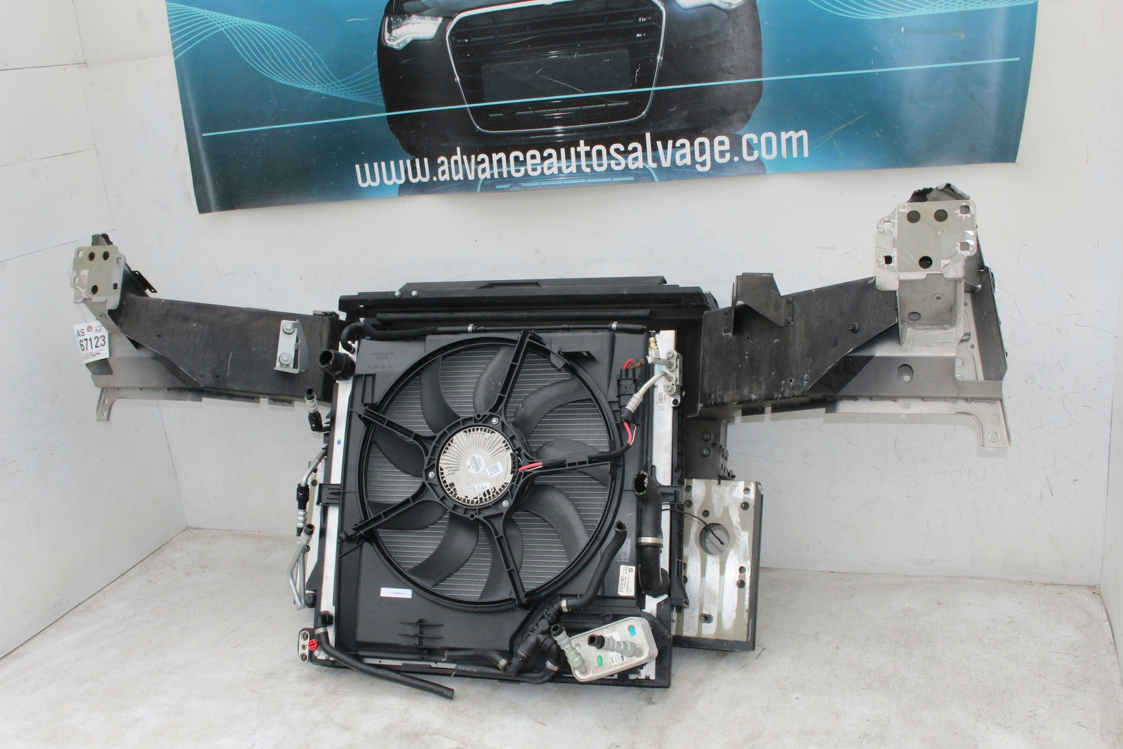 Radiator Support ROLLS ROYCE 05