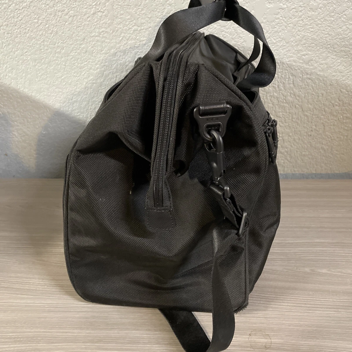 Tumi Framed Soft Duffel 96946 1041 Used eBay