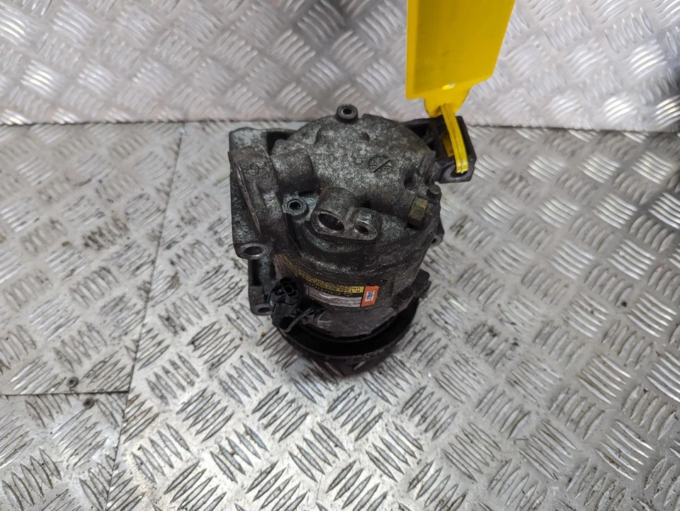 Compresor de aire acondicionado Nissan Almera 2004 2,2 diésel 00-07 Foto 3 de 3