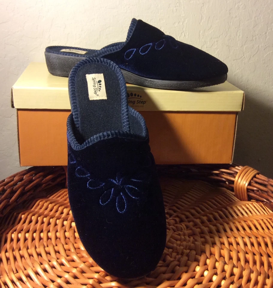 Spring Step Josie-N Velvet Embroidered Navy Slide Slippers Sz 9/US 8.5 RUN SMALL - Image 3 of 4