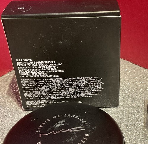 New MAC *DARK* Studio Waterweight Powder/Pressed ~ Discontinued - Picture 4 of 10