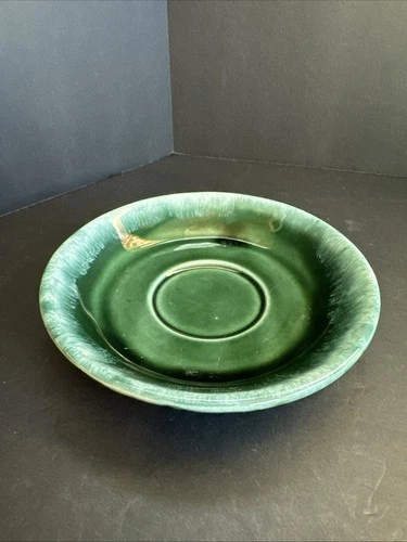 Vintage Hull Pottery Green Drip Glaze 5 3/4” Saucer Plate