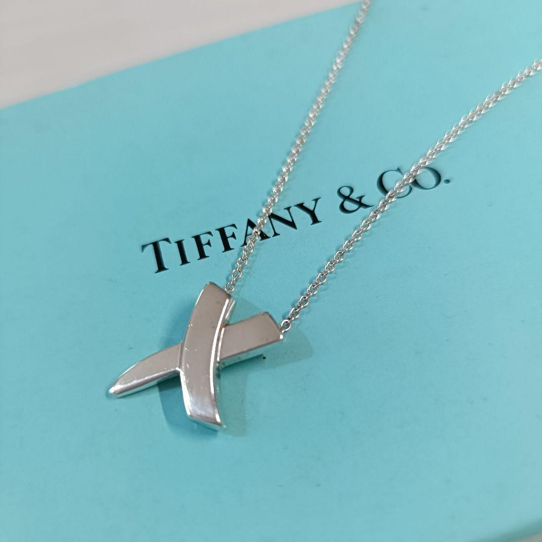 Tiffany & Co. Paloma Picasso Kiss X Pendant Necklace Sterling Silver 925